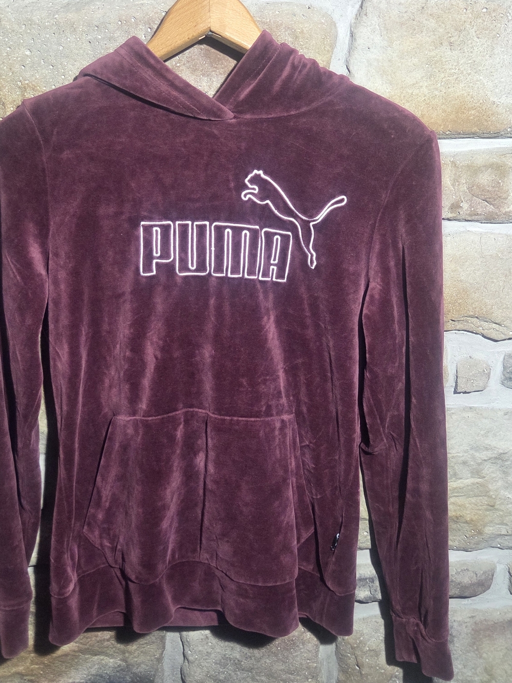 PUMA Women’s Velour Hoodie Pullover Sweatshirt Burgundy Maroon Size Small S